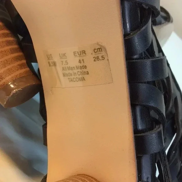 NWOT Carlos Santanta Black Booties Size 9.5 - Picture 7 of 8